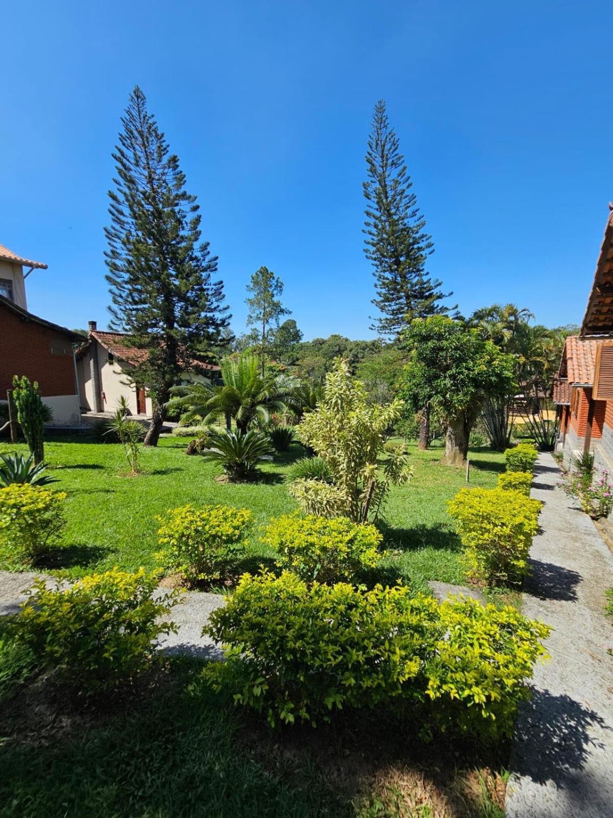 Vale Flores Homestay *