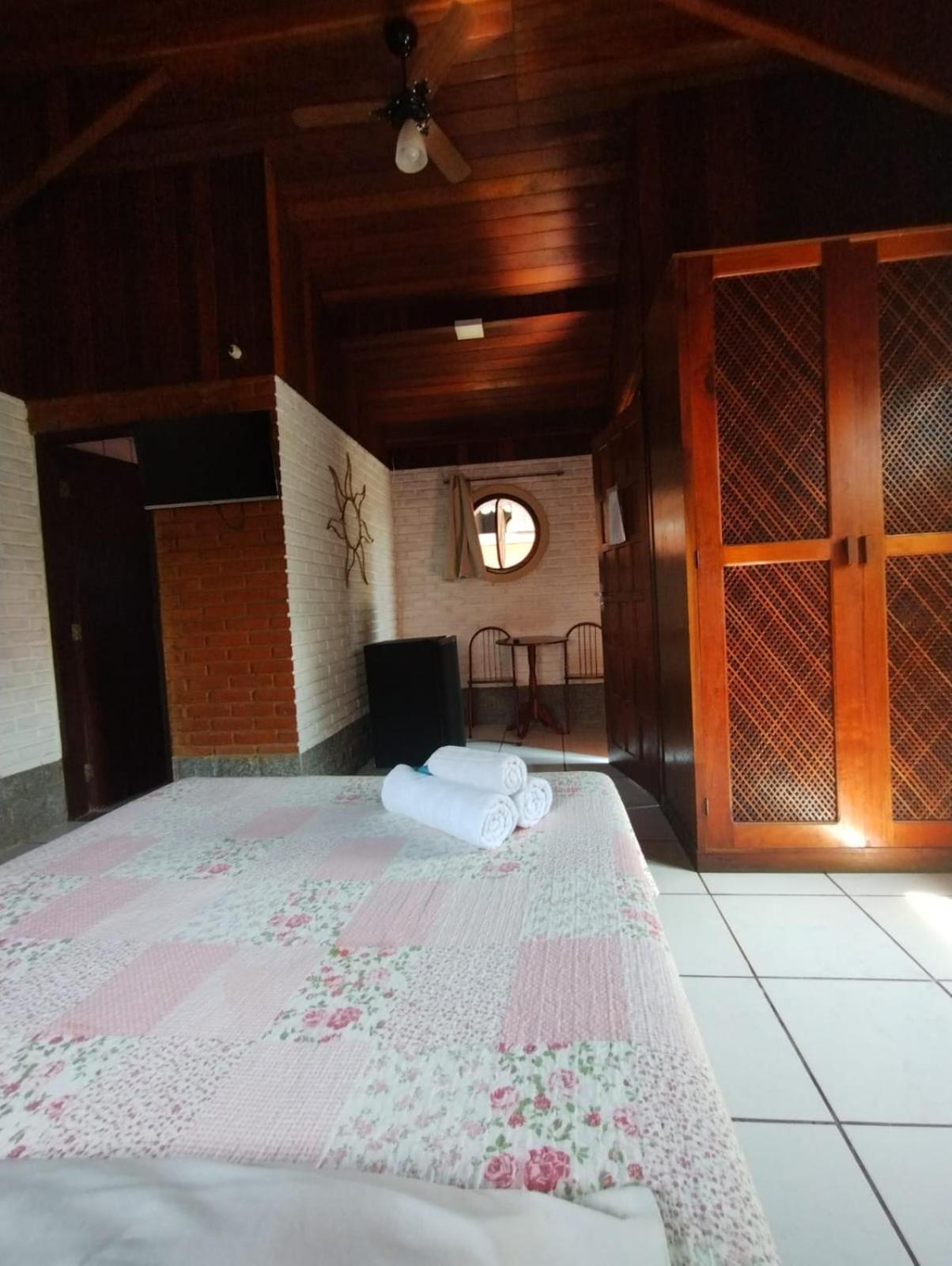 Vale Flores Homestay *